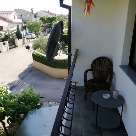 Appartamento Family Apartman Luka Rovigno Esterno foto